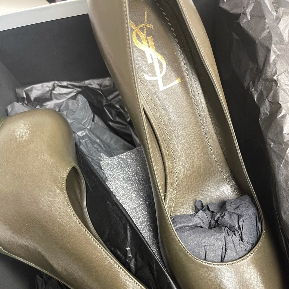 Yves Saint Laurent Heel/Tribtoo 80 Pump/NapaMousse